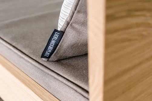 Detailaufnahme des gewebten Labels von Lieblingsplatz